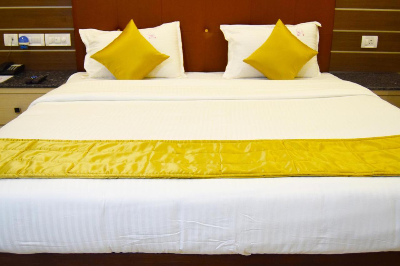 Thiviyam Airport Hotel Chennai Ngoại thất bức ảnh