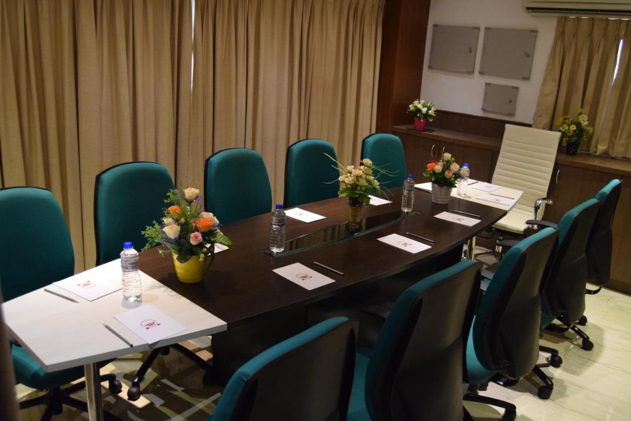 Thiviyam Airport Hotel Chennai Ngoại thất bức ảnh