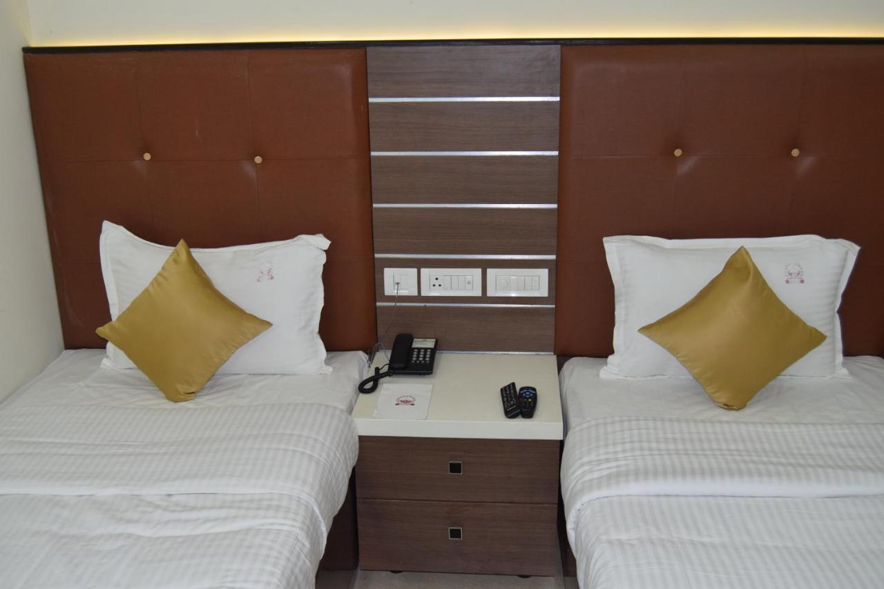 Thiviyam Airport Hotel Chennai Ngoại thất bức ảnh