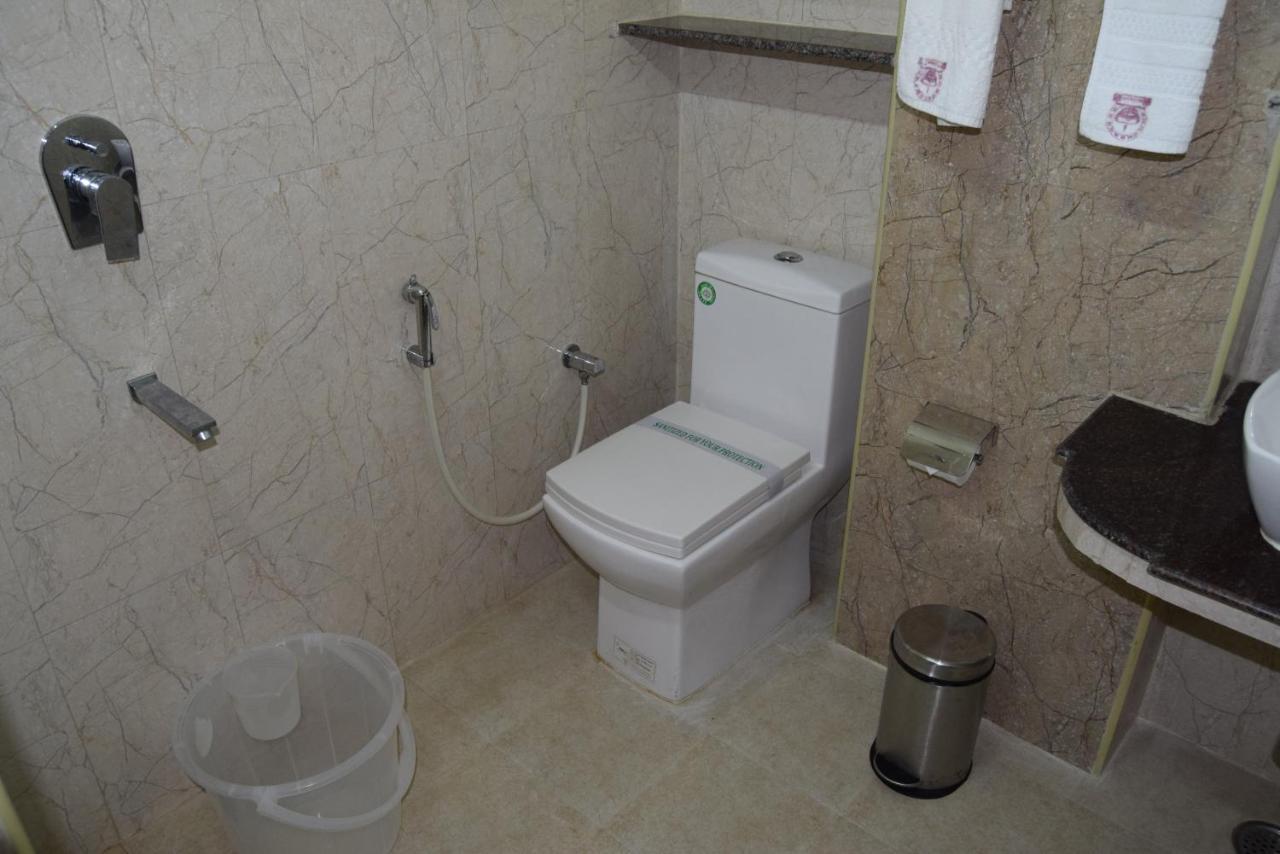 Thiviyam Airport Hotel Chennai Ngoại thất bức ảnh