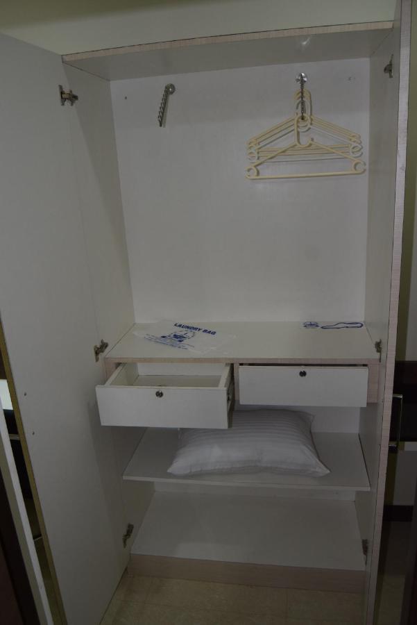 Thiviyam Airport Hotel Chennai Ngoại thất bức ảnh