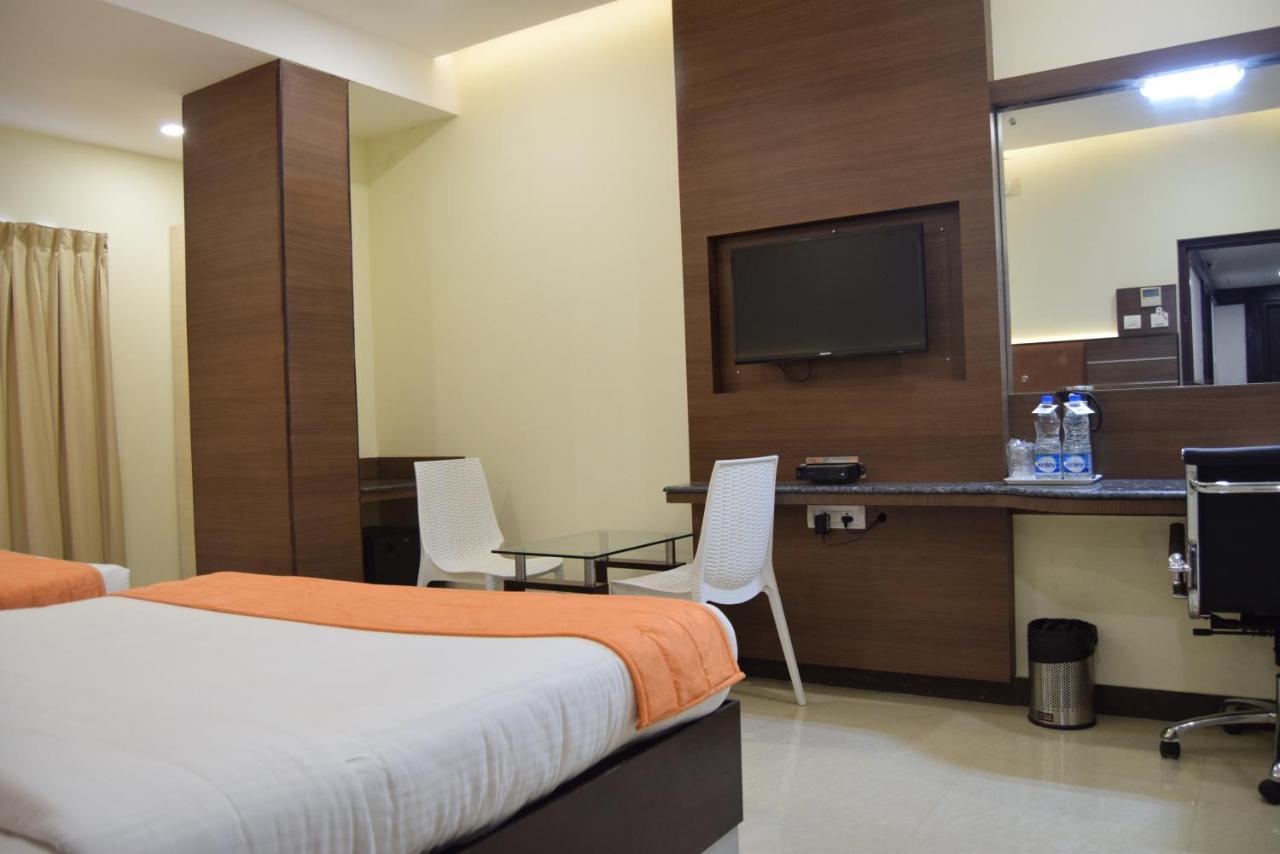 Thiviyam Airport Hotel Chennai Ngoại thất bức ảnh